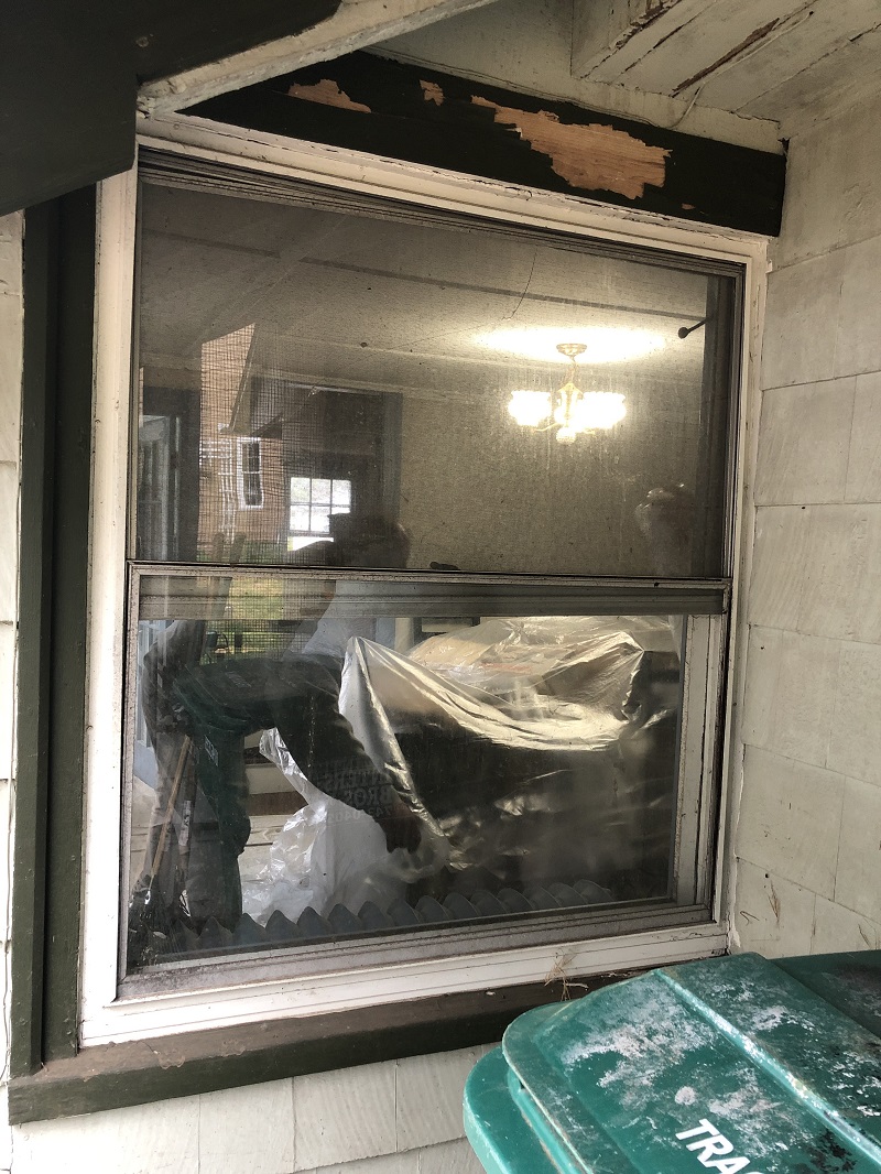 These old windows have no energy efficiency